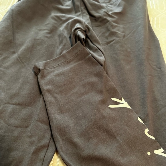 Pink size large - Picture 2 of 2